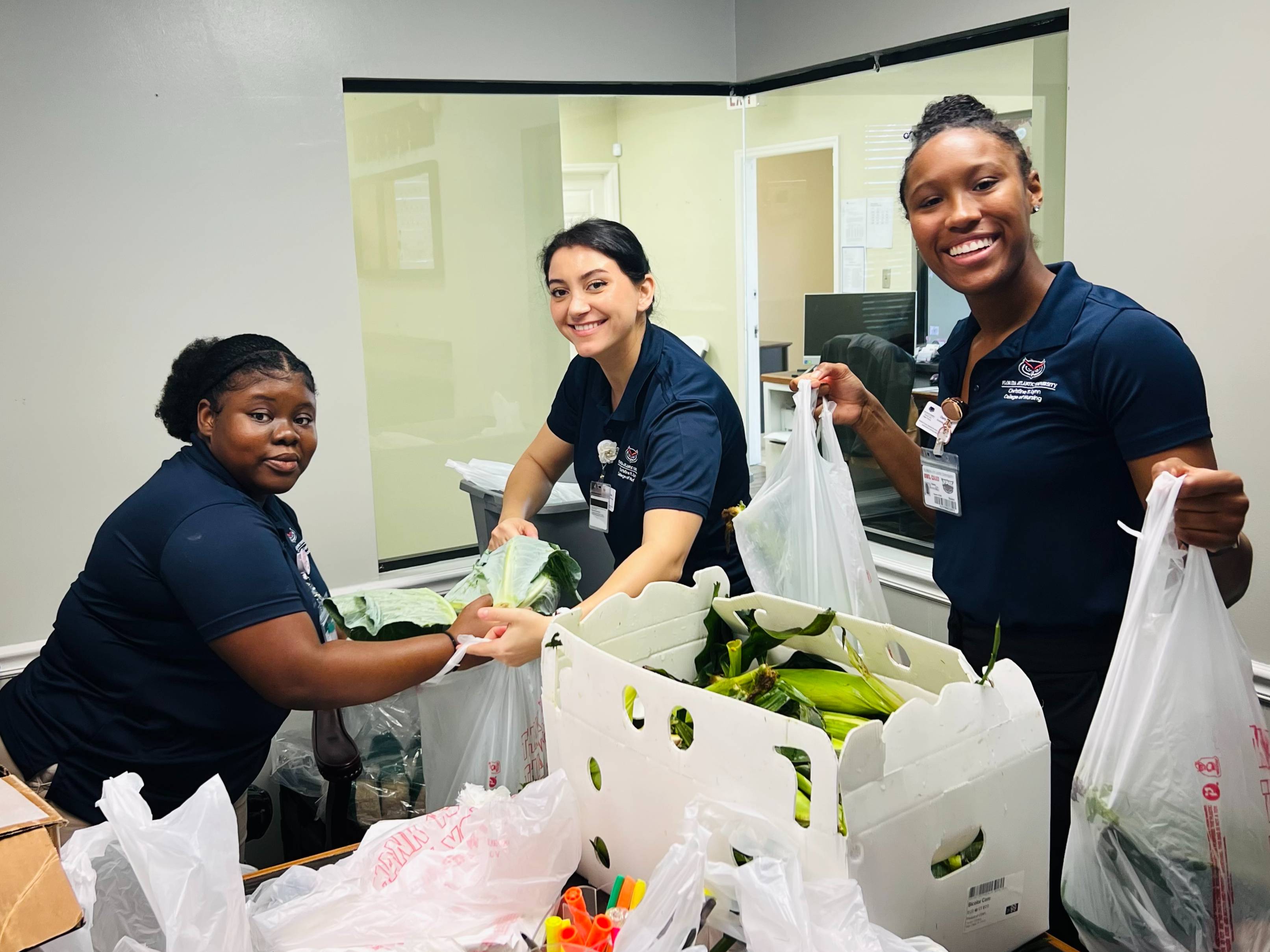 Nursing Students at Health Screening and Food Destribution Event in Pahokee, FL