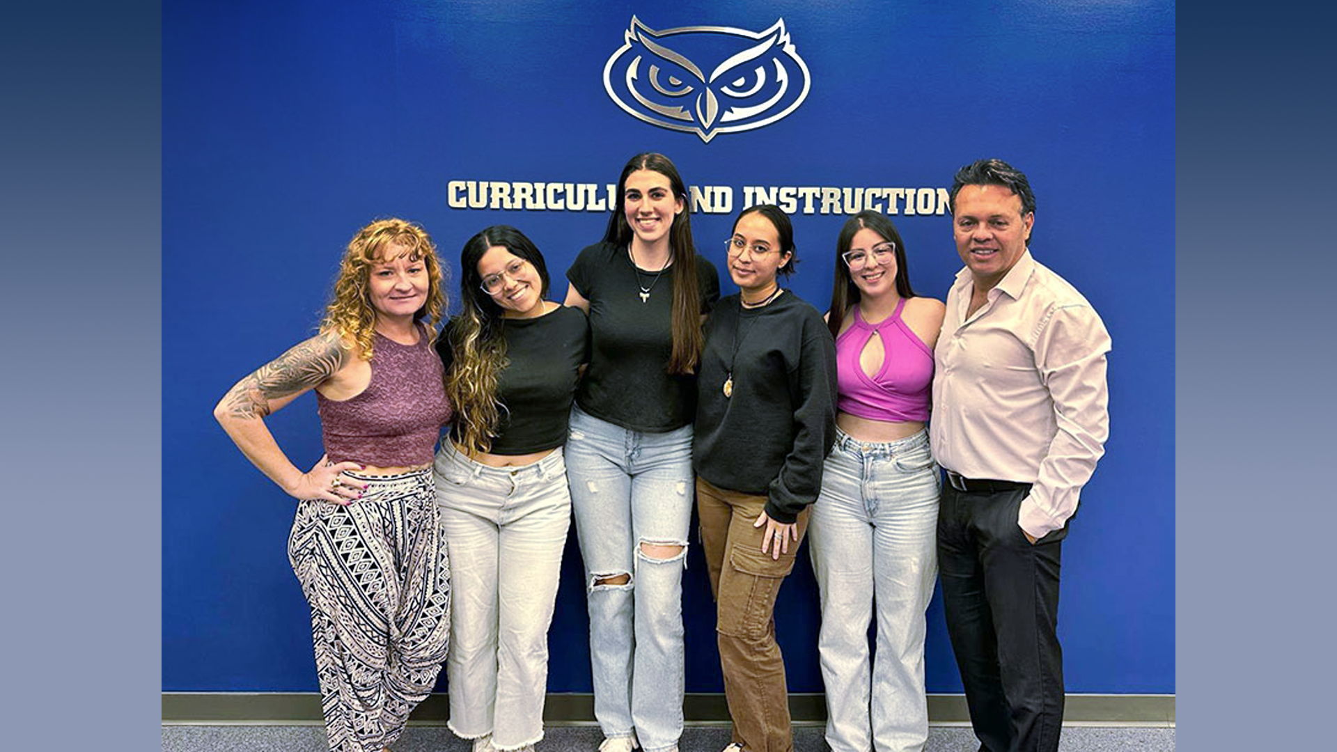 From left to Right: Angela D. Nichols, Ph.D., Lina Sofía Vásquez, Brooke Zimmerman, Isa Marin, Salomé Díaz Gómez and Andrés Ramírez, Ph.D.