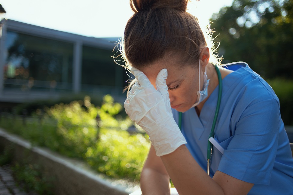 FAU  New Survey Unveils Major Impact of COVID-19 on the Future of Nursing