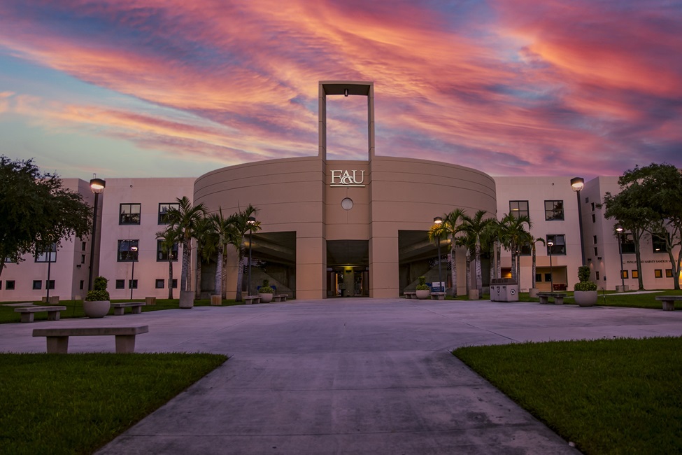 College of Social Work and Criminal Justice, Building