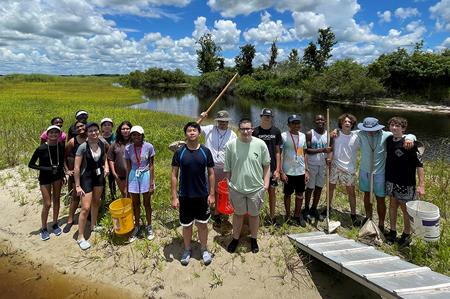 How Science, Conservation, and Education Are Thriving at the Riverwoods Field Lab